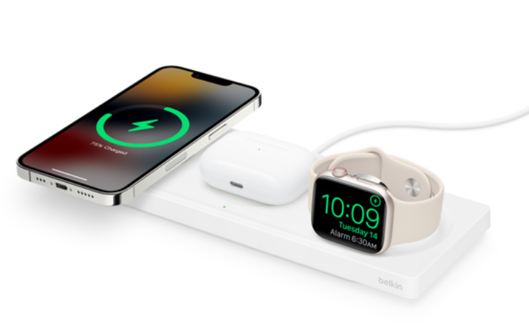 The 5 Best 3-in-1 Charging Stations for Apple Devices (iPhone, AirPods, & Apple Watch)